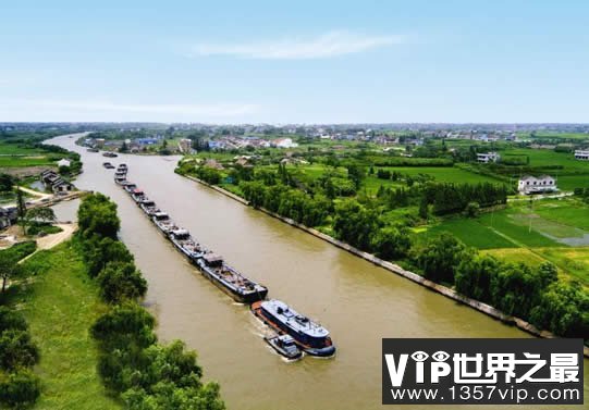 世界最长的运河是中国的京杭大运河，为战争而生