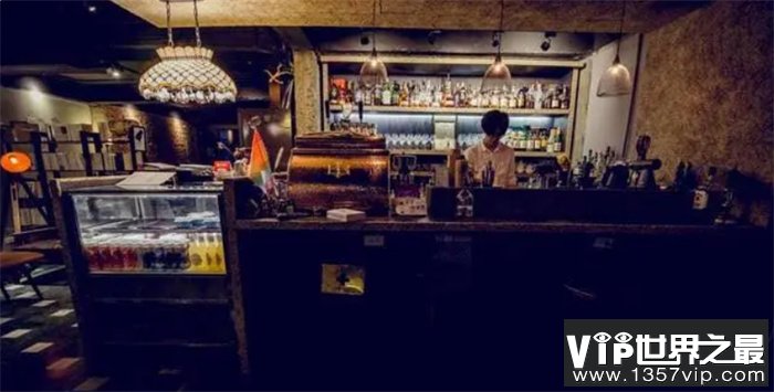 世界上最厌恶人类的酒吧  只欢迎“讨厌人类”的人前来放松