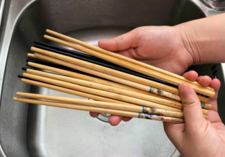 洗筷子来回搓反而残留细菌 筷子应该如何清洗