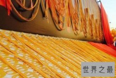 世界上最长的手工金链，竟然长达5522米