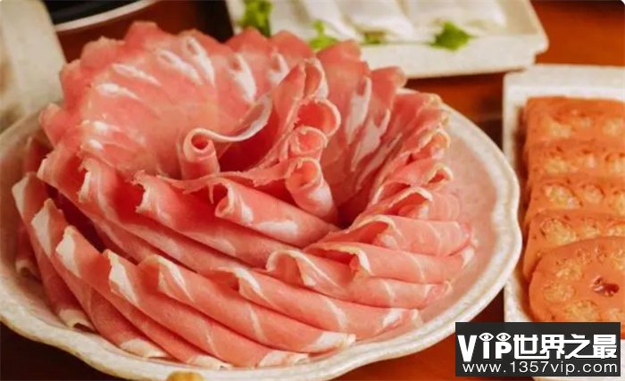 世界上酷爱吃生肉的国家 生肉被称为“国家菜”