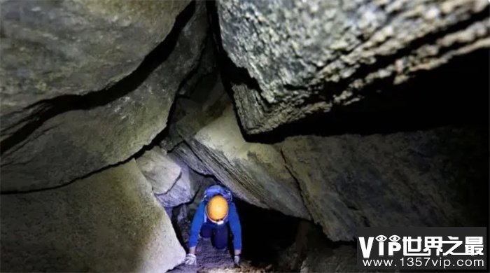 马勒姆洞穴：世界上最长的盐洞系统 里面就像另一个星球