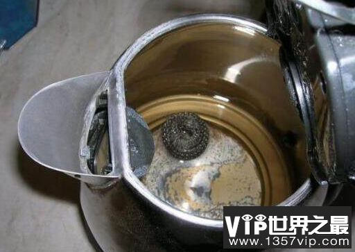壶底有水垢会影响健康吗 不同的电热水壶怎么选