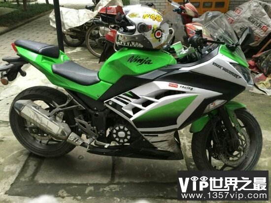 世界上最快的摩托车：川崎忍者H2R  比跑车都快
