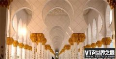 奢华：世界上最壮观的清真寺内部揭秘，创3项吉尼斯世界纪录