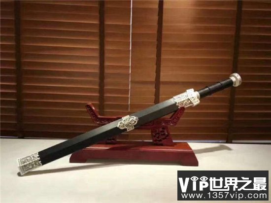 中国古代十大名剑，干将莫邪背后有个动人的爱情故事