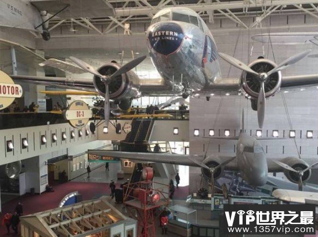 世界上最大的宇宙航行博物馆，有240架飞机、40个空间飞行器