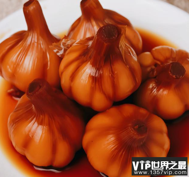 东北街上的冰糖大蒜都卖给谁了 冰糖大蒜是如何做的