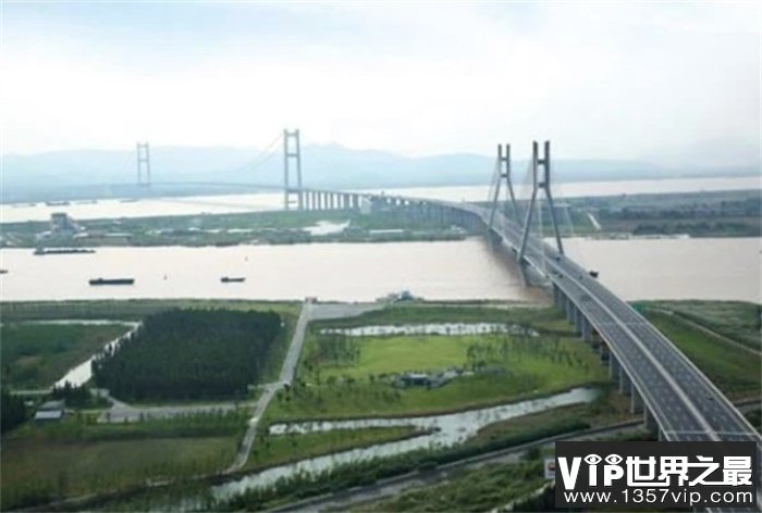 世界前十悬索桥中国占几座（五座）