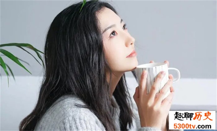 富贵命的女人有哪几种面相特征呢（头型圆润额头平满）
