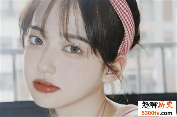 女人官运旺的面相特征有哪些呢（官禄宫饱满光滑）