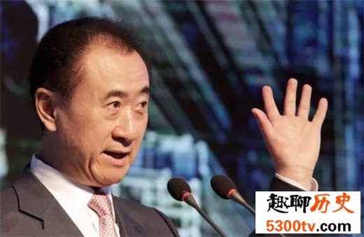 中国十大富豪排行榜，马云净资产2387亿，雷军出榜