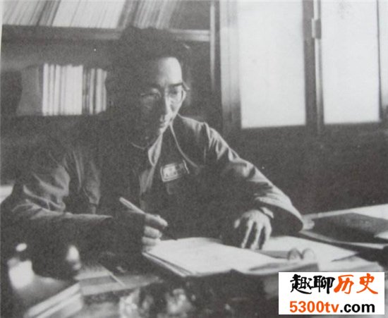 十大大将排名，粟裕排第一徐海东排第十！