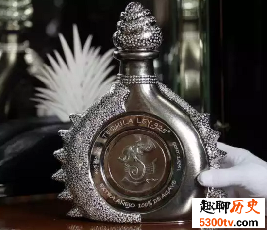 世界上最贵的酒前十名，亿万富翁伏特加镶嵌不少钻石