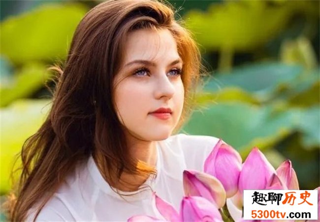 身上那个痣代表感情运不佳（眼尾痣）