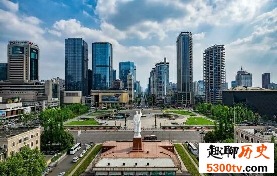 十座能和心灵对话的中国小城，静下心听听自己的内心。