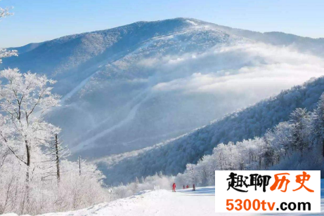 国内十大最佳滑雪胜地盘点，竟有不会发生危险的雪道？