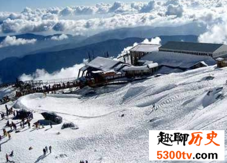 国内十大最佳滑雪胜地盘点，竟有不会发生危险的雪道？