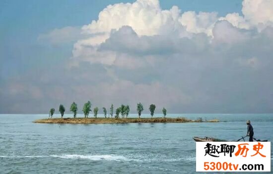 中国最美的十大湖泊，美丽的青海湖高居榜单榜首！