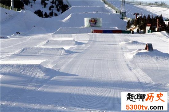 国内十大最佳滑雪胜地，一起来体验飞一般的感觉！