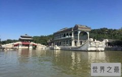中国十大人文景观文明圣地排行榜，颐和园位于榜单榜首。