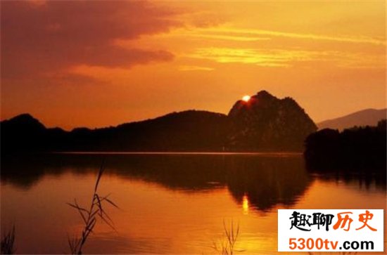 中国十大巨型睡佛，乐山大佛毫无人工制作痕迹