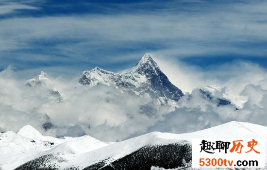 中国最美的十大雪山排行榜，人间仙境般的存在！