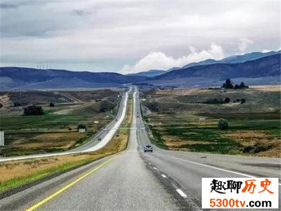 美国最孤独的公路，孤独到只剩下自己