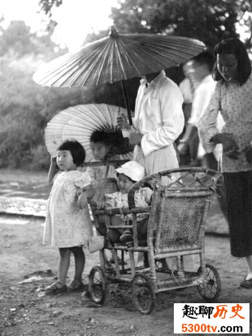 北京城老照片：1956年的街头巷尾城市生活