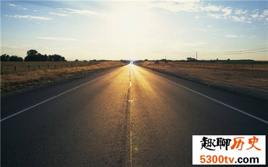 美国50号公路堪称世界上最孤独公路，沿途风景众多