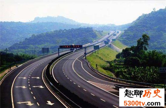 中国十大最长高速公路，连霍高速是中国最长高速