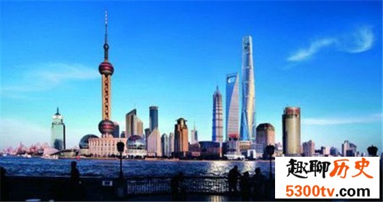 中国上海最高楼中心大厦传言580米？实际结构高度竟然632米！