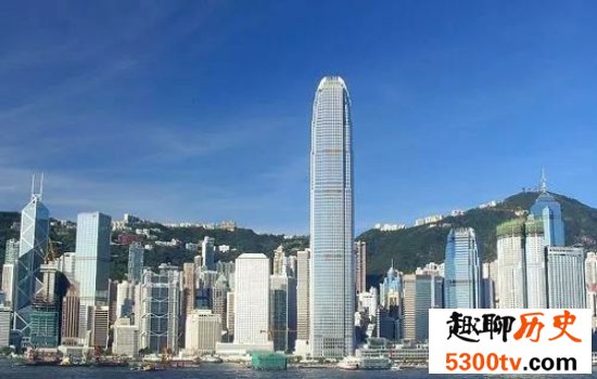 香港最高楼环球贸易广场，曾经竟然发生过命案！