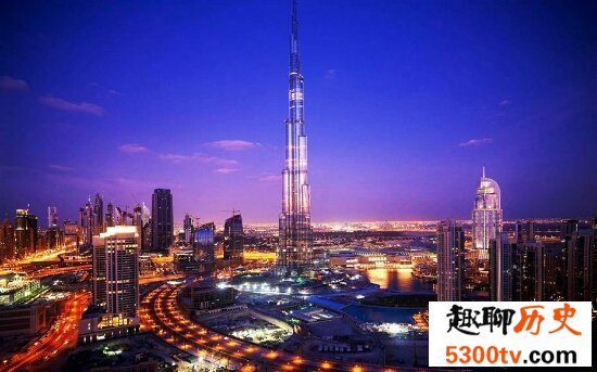 世界最高建筑迪拜塔，土豪们用钱垒起的大厦