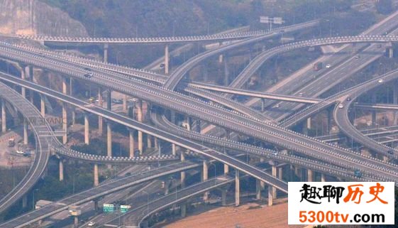 重庆最复杂立交桥完工，最复杂汽车迷宫(导航看哭了)