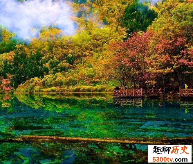 世界十大最奇特的湖泊，全部都是你意想不到的