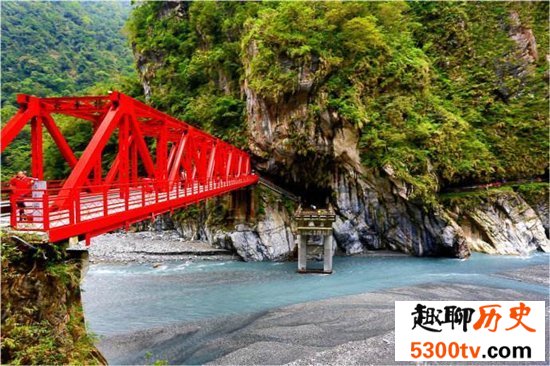 世界十大危险公路，老司机都被吓尿的十大公路！